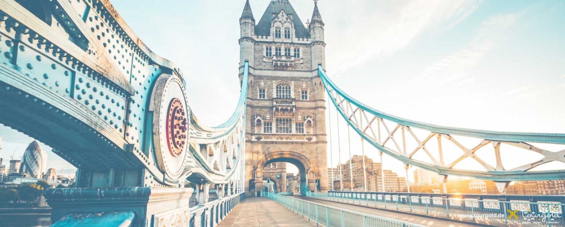 Busreise London Tower Bridge
